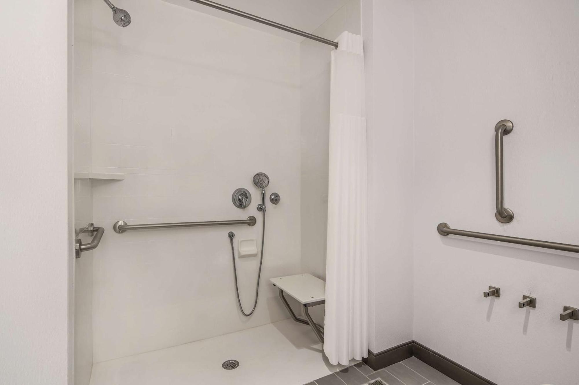 Hampton Inn & Suites Raleigh Midtown, Nc Luaran gambar